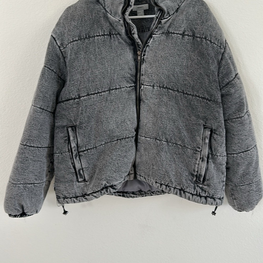 F21 Puffer Jacket - Picture 4 of 10